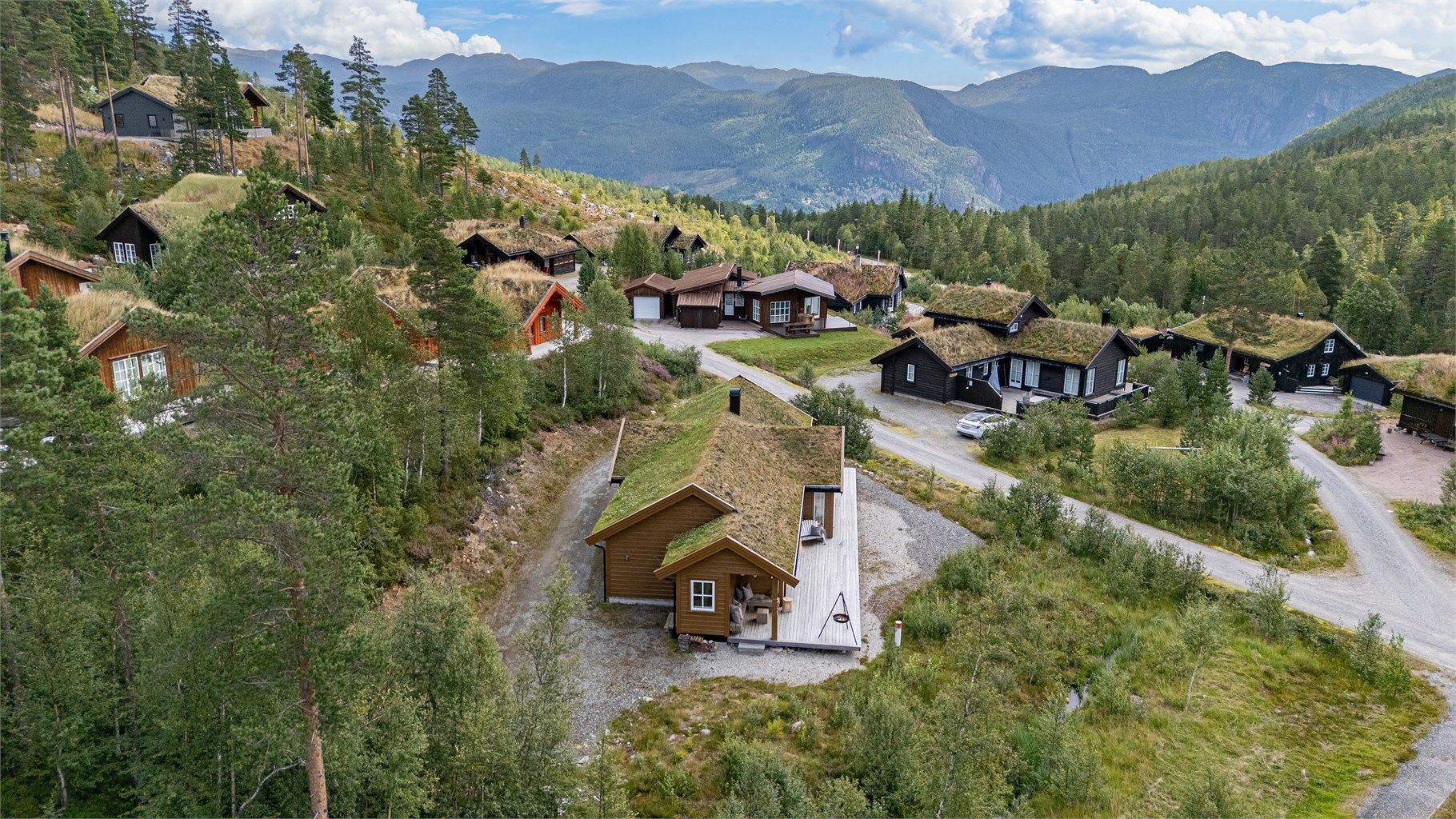 Flott og populært hyttefelt i foten av Løefjell, med fin utsikt og naturskjønne omgivelser 