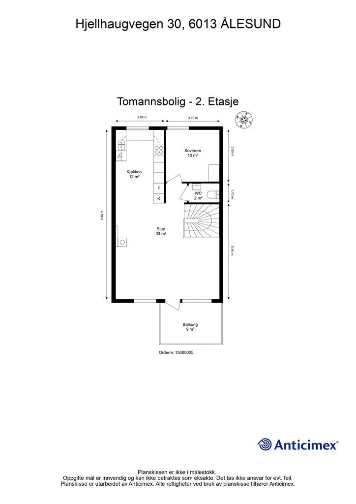 Boligen har en gjennomtenkt og familievennlig planløsning over to plan, med totalt fire soverom.
