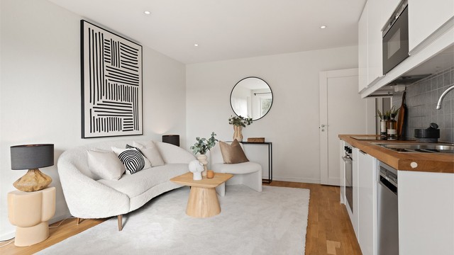 Moderne downlights i himlingen bidrar til et stilrent uttrykk og behagelig belysning