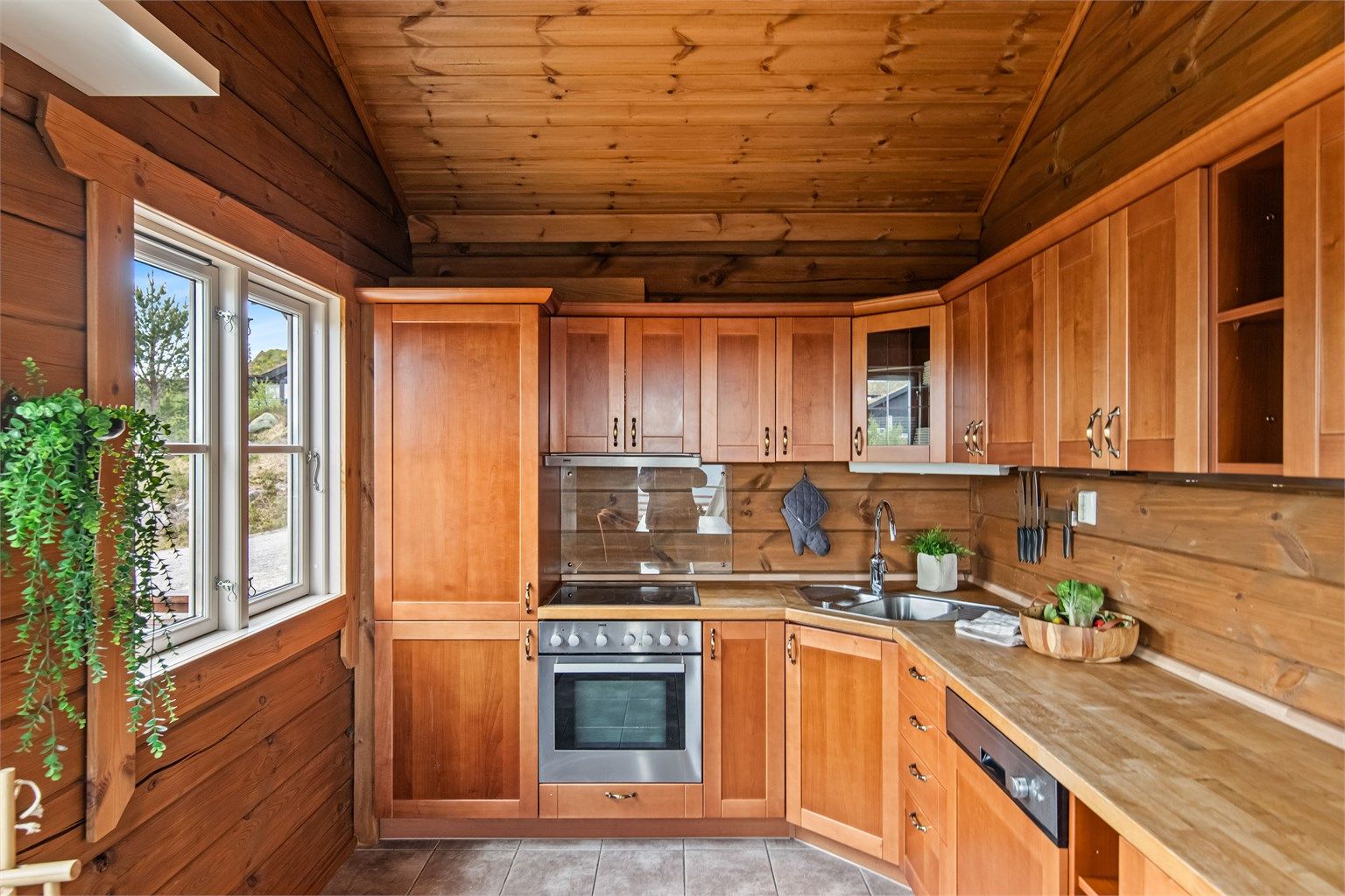 Praktisk arbeidskjøkken