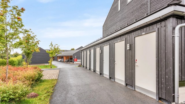 Utvendig bod på 5 kvm.