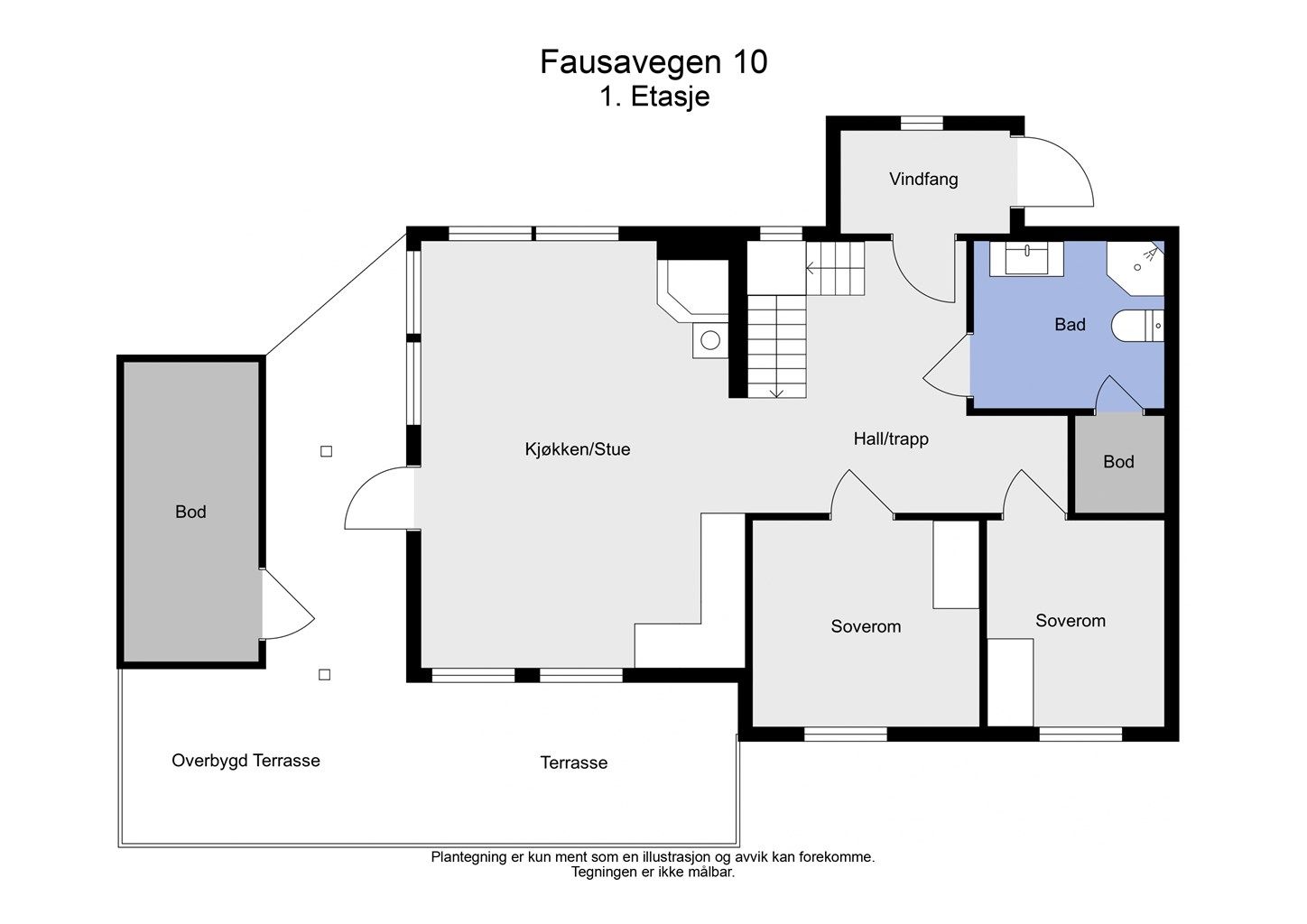 Praktisk planløsning med åpen stue/kjøkkenløsning og utgang til stor terrasse.