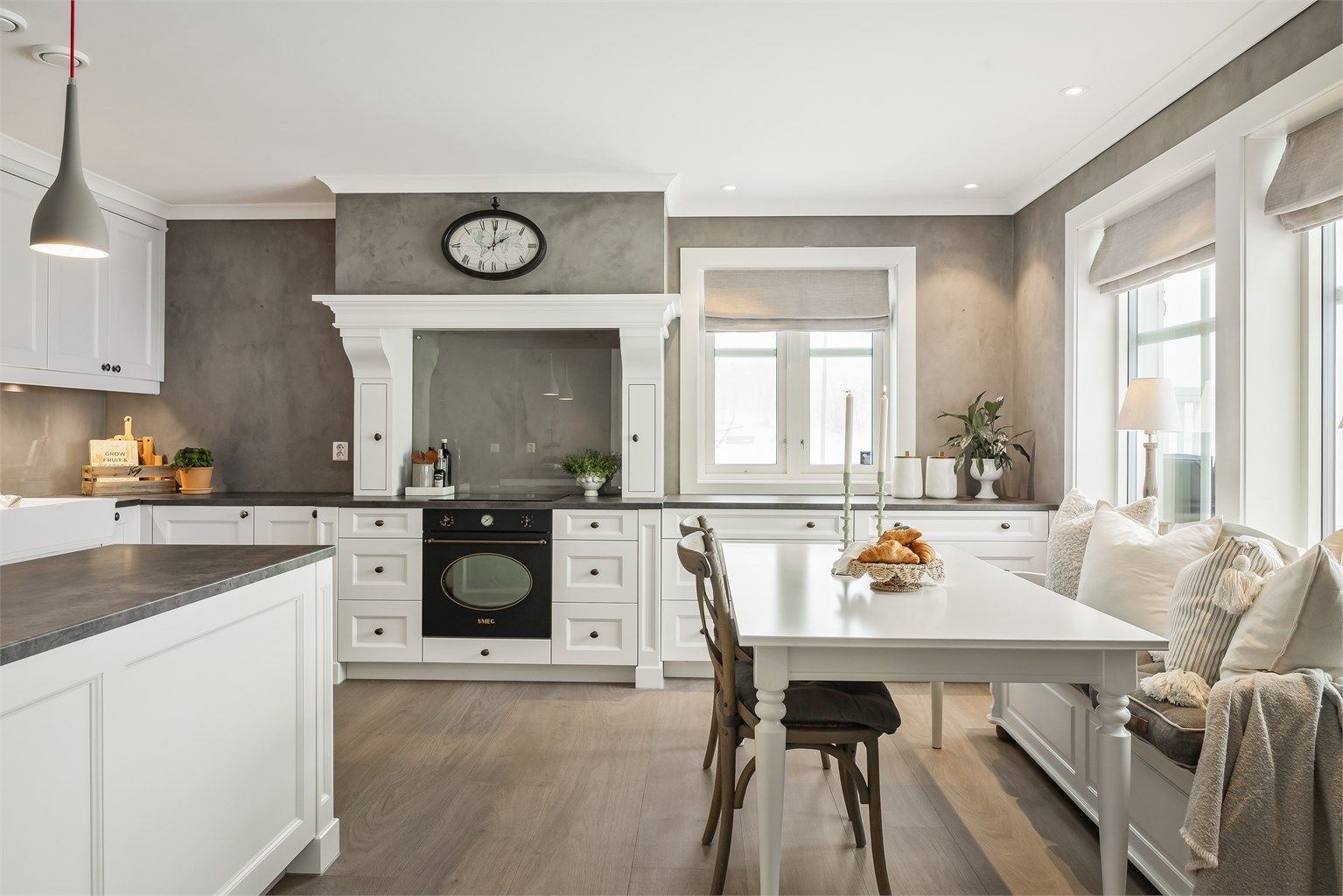 Det er godt med skap- og skuffplass.