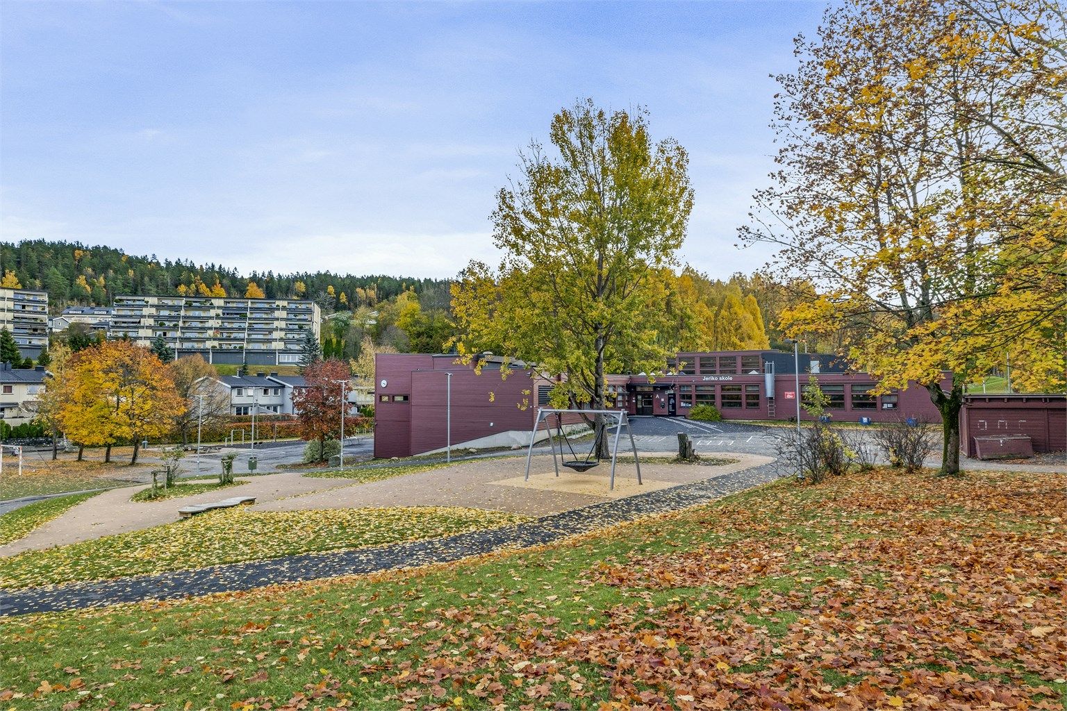Skoler og barnehager få minutter gange fra boligen