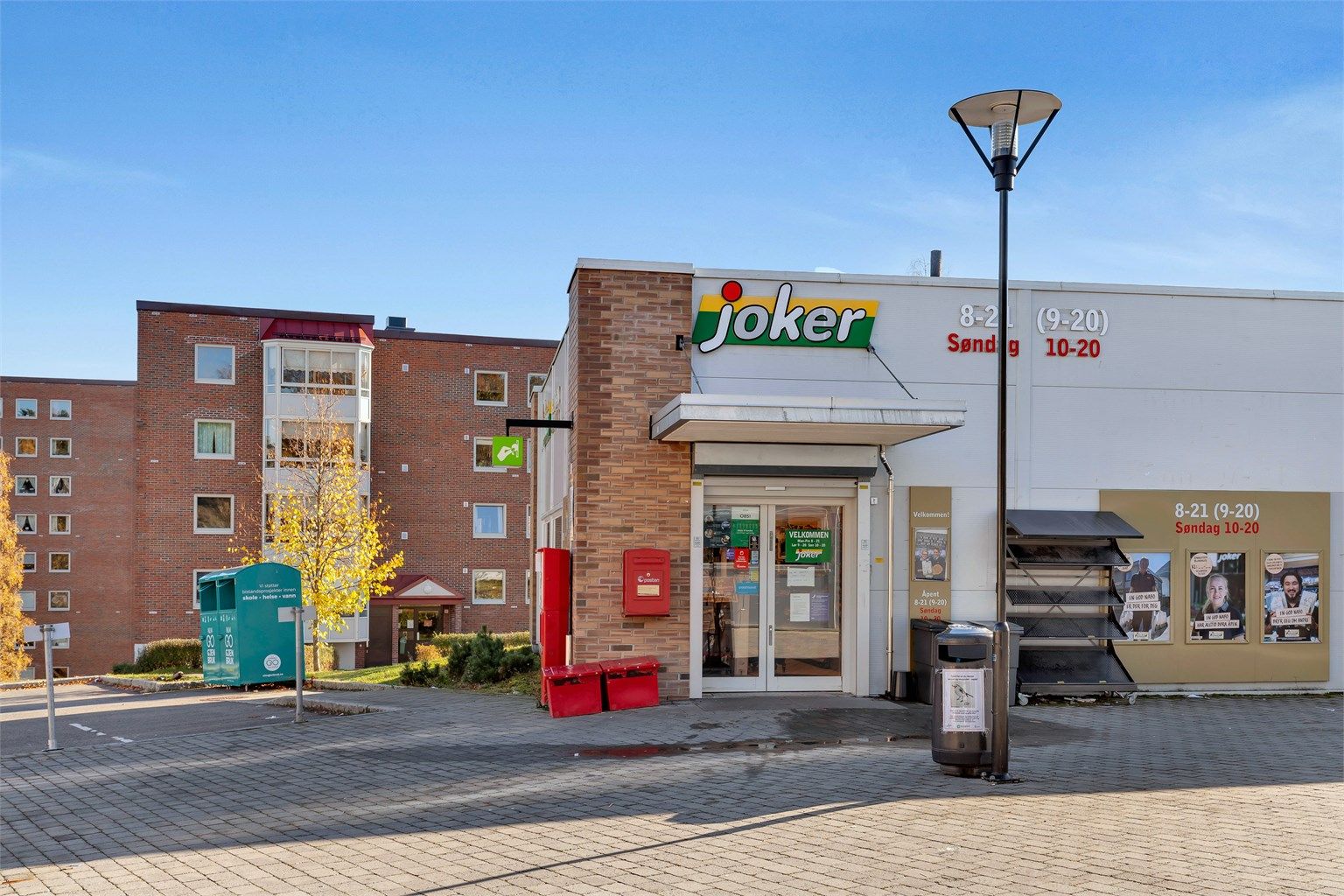 Nærmeste dagligvarehandel, Joker, ligger i umiddelbar nærhet.