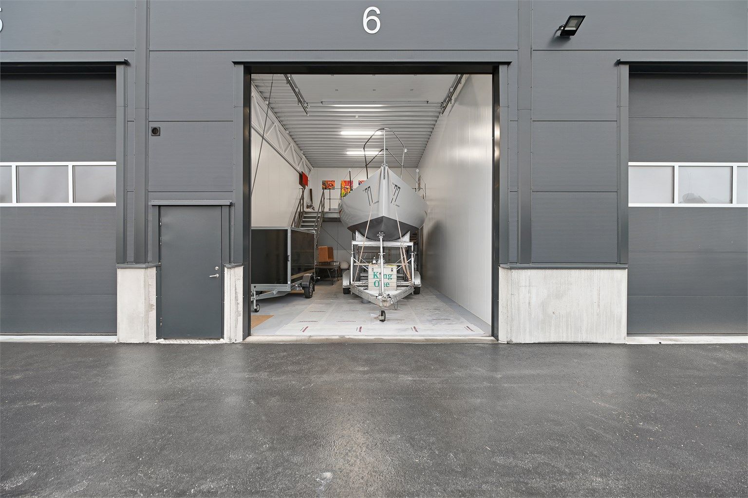 Lagerseksjonen ble ferdigstilt i 2024 og er en del av Moss og Våler næringspark, kun 7 min. fra E6 ved Mosseporten.