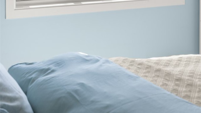 Også fra soverommet kan du se utover mot fjorden.