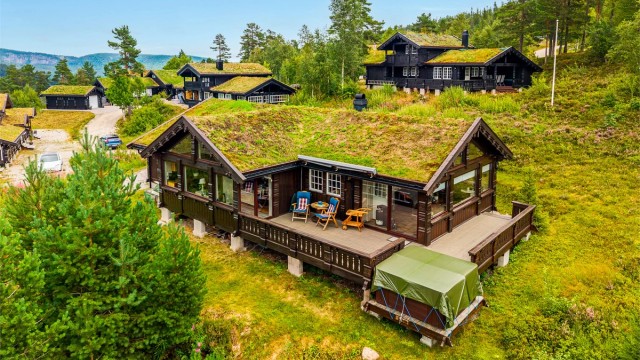 Flott familiehytte ved alpinanlegget på Gautefall.