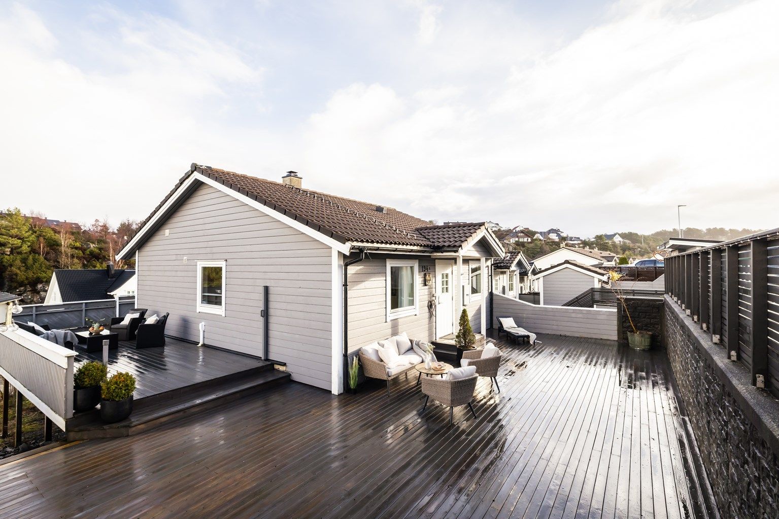 Eiendomsmegler Christer Haugen inviterer deg til visning på dette flotte rekkehuset - Kontakt megler på tlf 415 13 932 for avtale om visning!