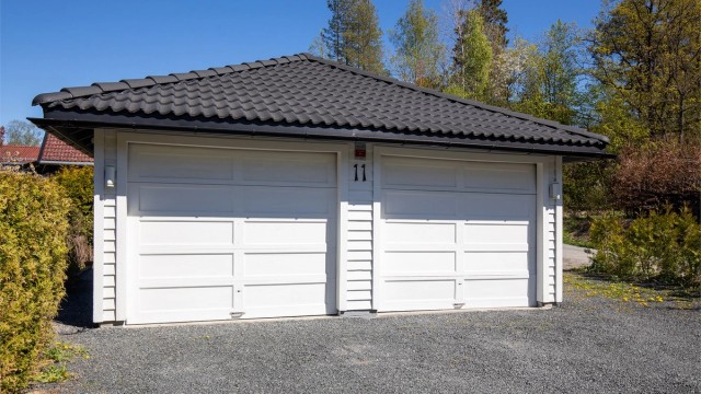 Dobbel garasje med gode parkeringsforhold