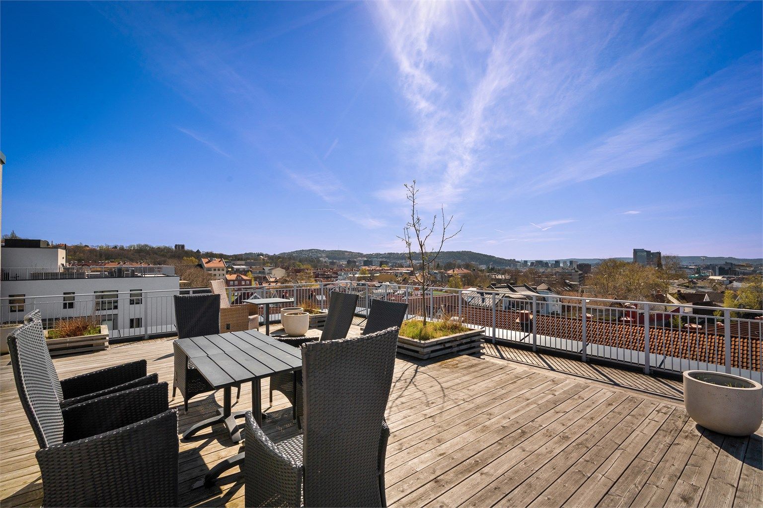 Utsikten strekker seg fra Grefsenkollen til sentrum.