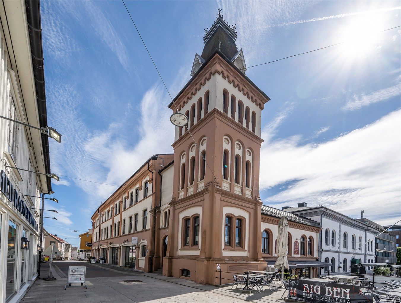 Tønsberg byr på en sjarmerende blanding av historisk arkitektur og moderne byliv.