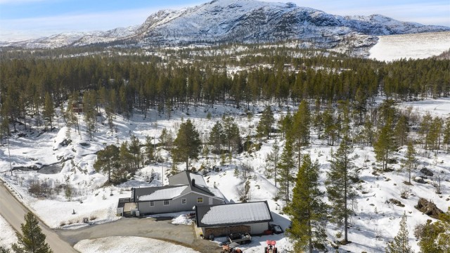 - Velkommen til Løyningsvegen 21 -