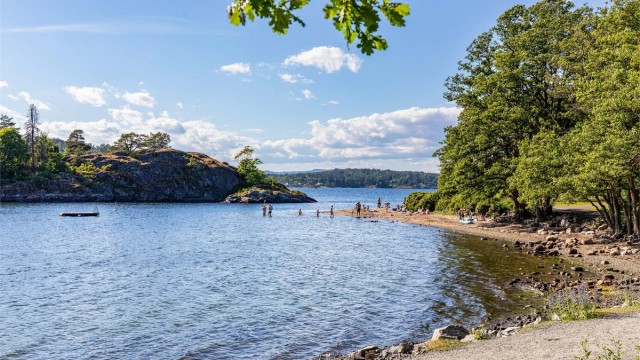 Den fine og barnevennlige Kulpestranda er en kort sykkeltur unna Dragkistelia.