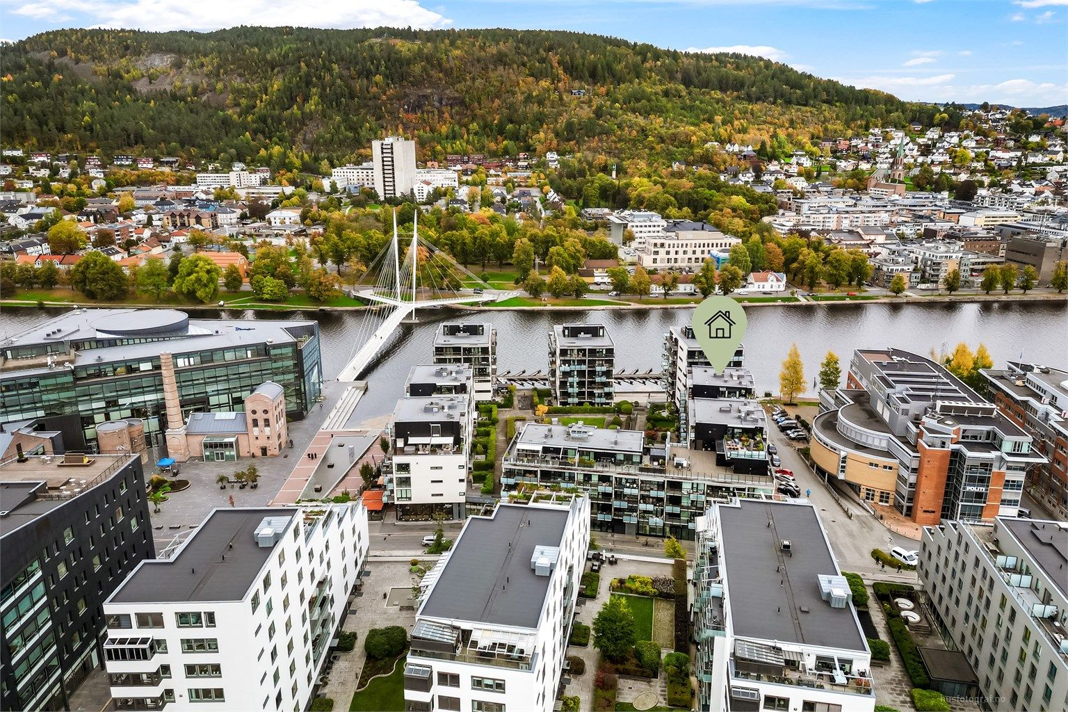 Leiligheten har en attraktiv og sentral beliggenhet, like ved Drammenselva.
Foto: Haiman Askari.