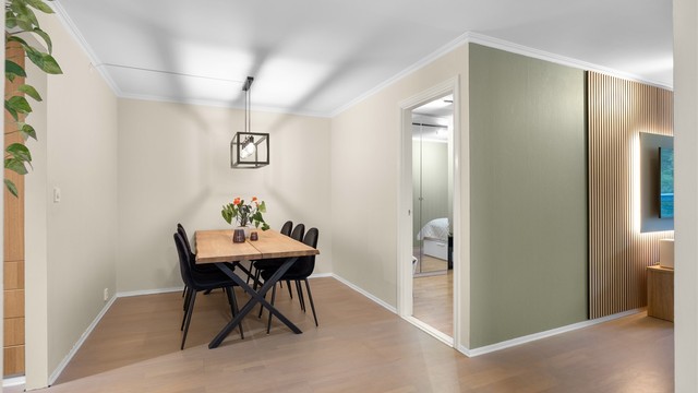 Spisestue - plass til langbord hvor både venner og familie kan inviteres til en hyggelig middag