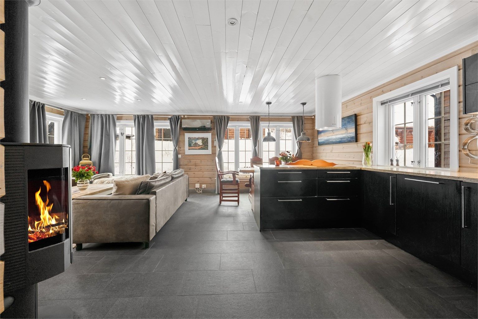 Åpen stue/-kjøkenløsning