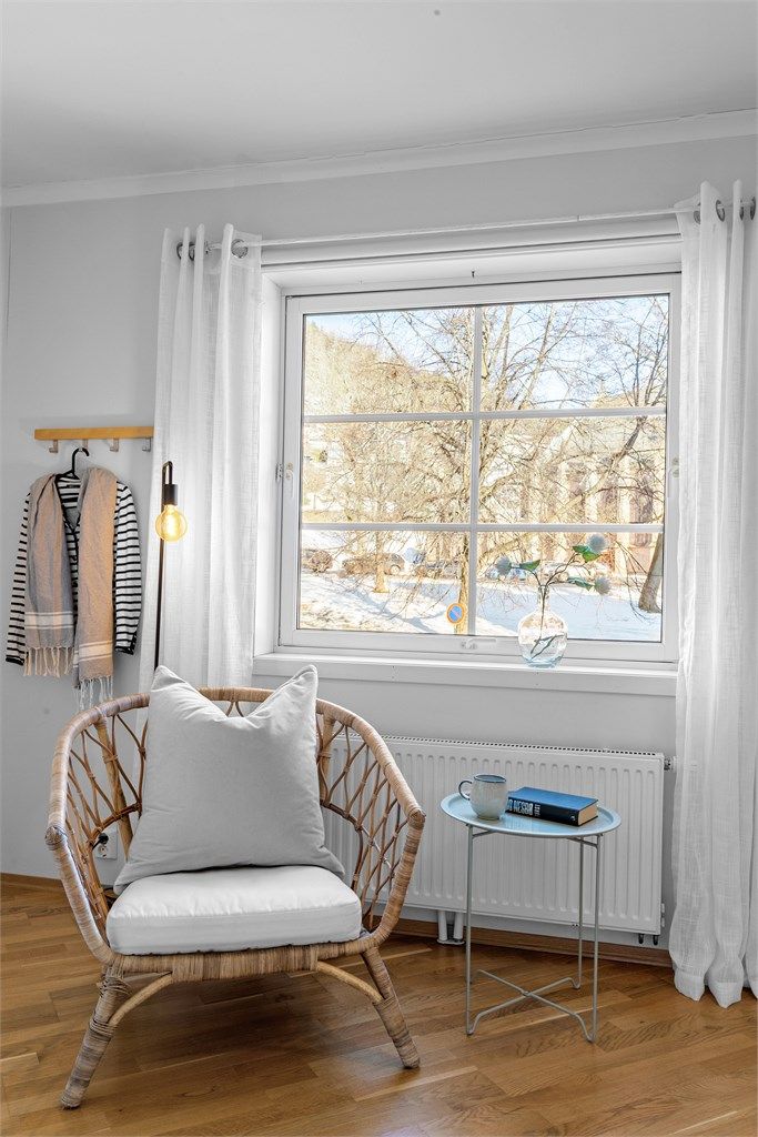 Begge soverom har fin utsikt mot Bragernes kirke.