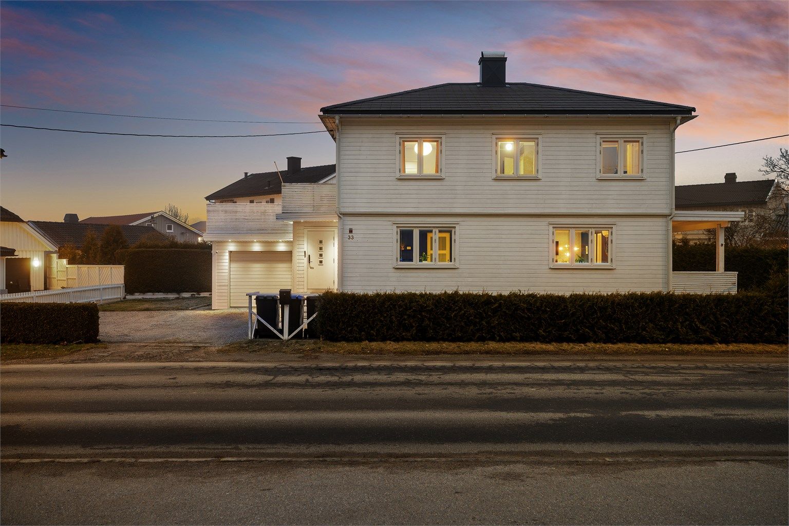 Eneboligen ble oppført i 1935. Omfattende modernisering ble utført i perioden 2010-2018, utvendig som innvendig.