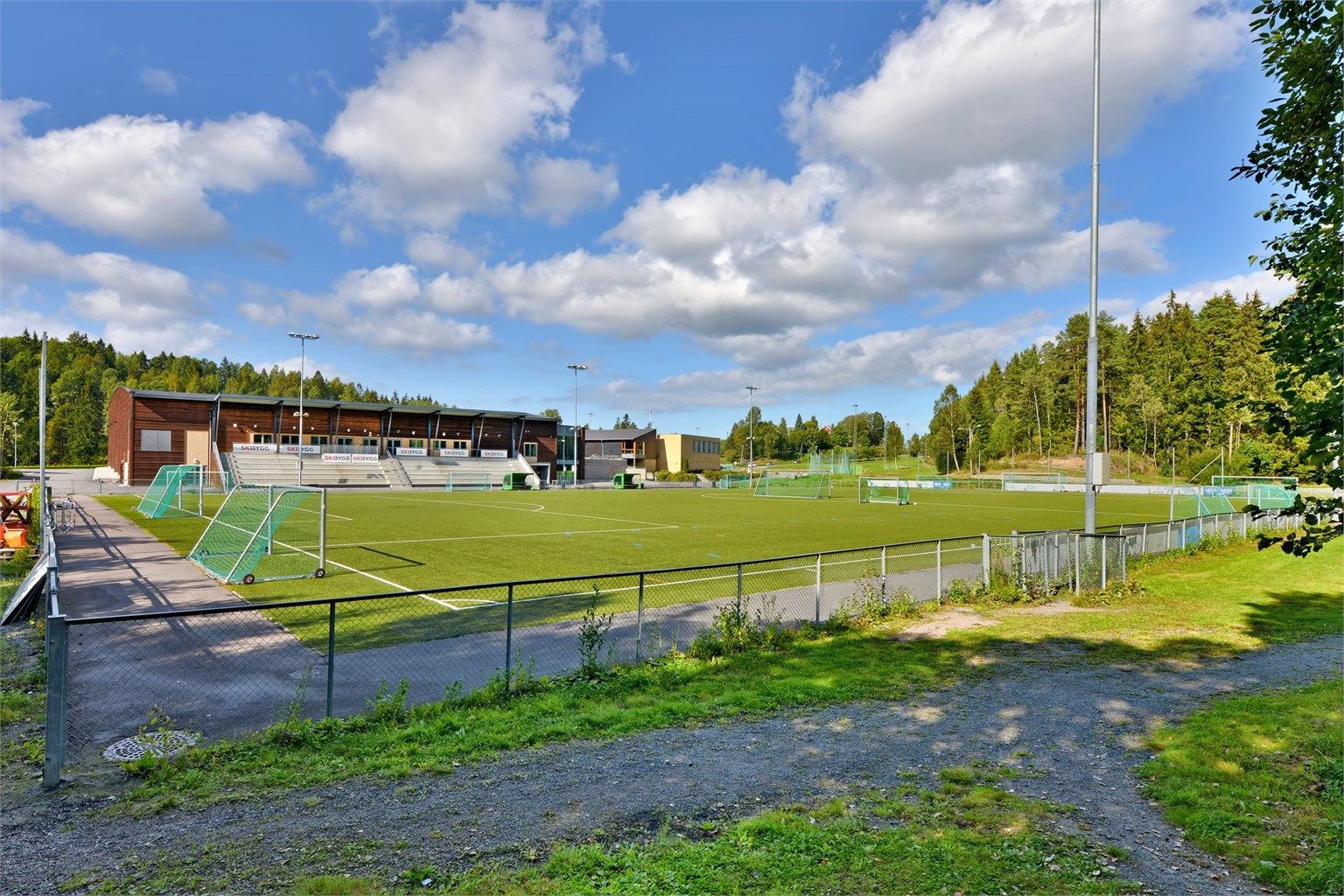 Område - Nyere idrettsanlegg i gang/sykkelavstand