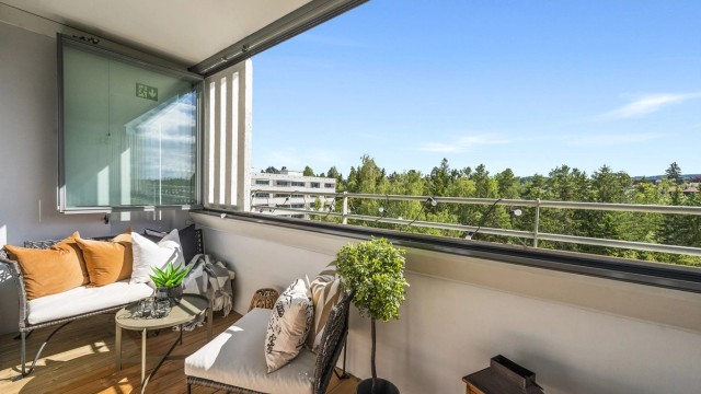 Eiendomsmegler Nhut Nam Huynh/v Krogsveen har gleden av å presentere Ole Brumms Vei 34. Et supert førstegangskjøp med fin beliggenhet på Haugenstua!