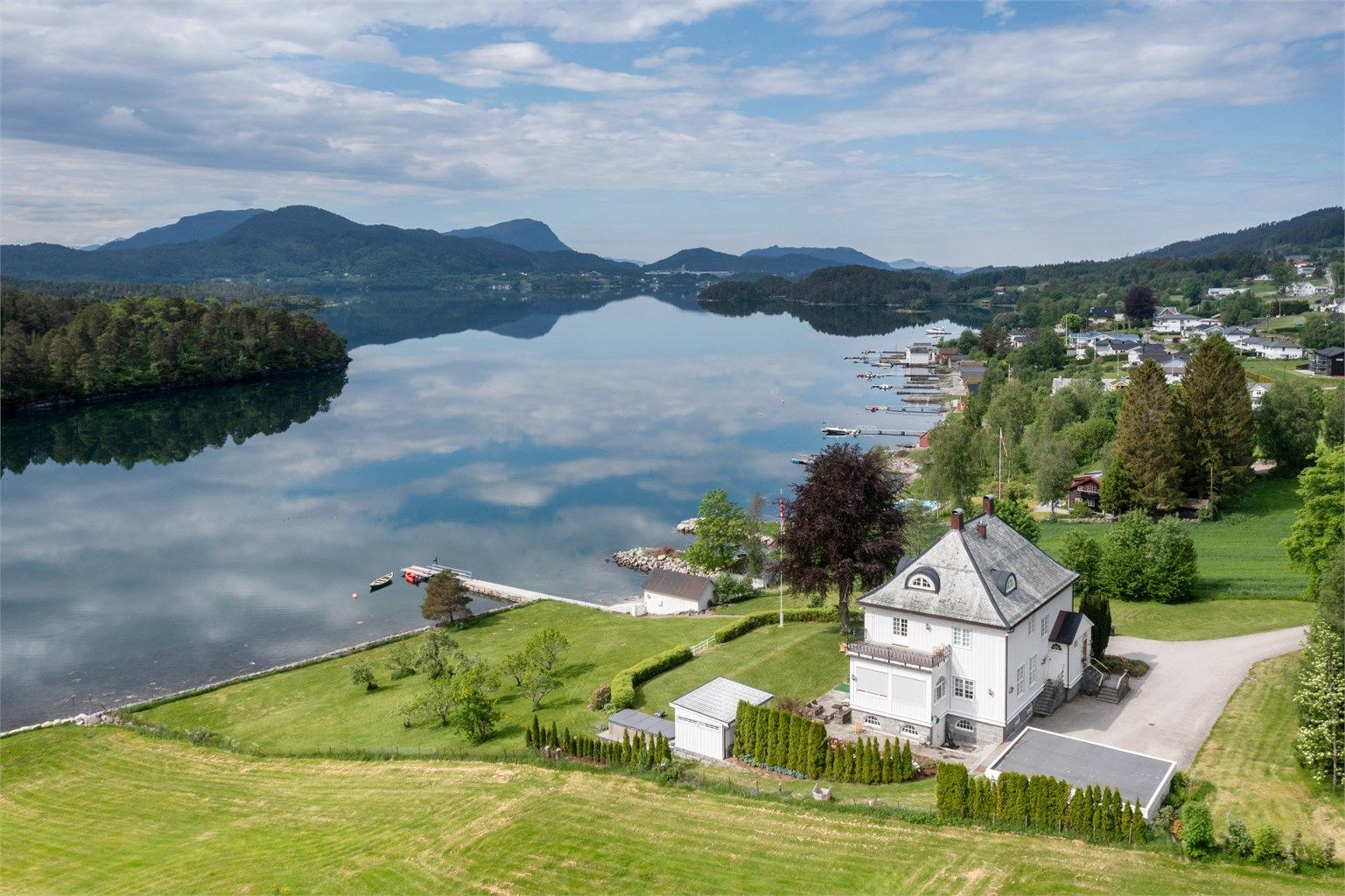 En unik kombinasjon av landlig idyll og nærhet til sentrale servicetilbud