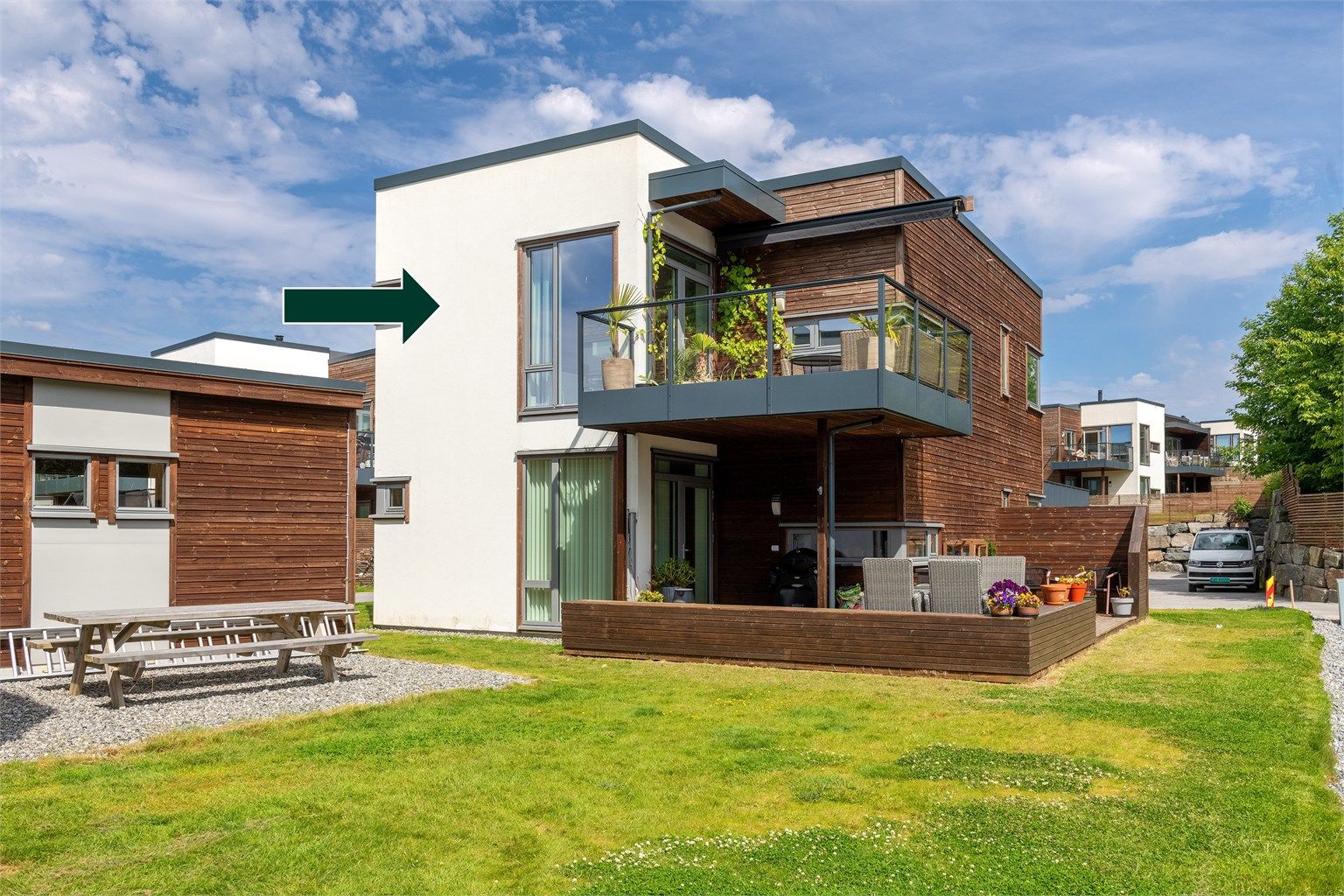 Velkommen til Per Ratviksveg 8 B presentert av Daglig leder/Eiendomsmegler Preben Willmann