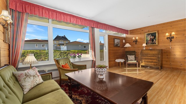 Store vindusflater slipper inn rikelig med dagslys