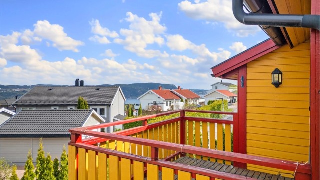 Eiendommen har flott beliggenhet i meget rolig og attraktivt boligområde på Mariås.
Foto: Ole Thorgeir Solheim Thoresen