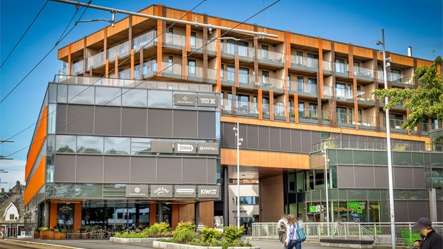 Kronstad X tilbyr en rekke tjenester som matbutikk, godt brød eller apotek.