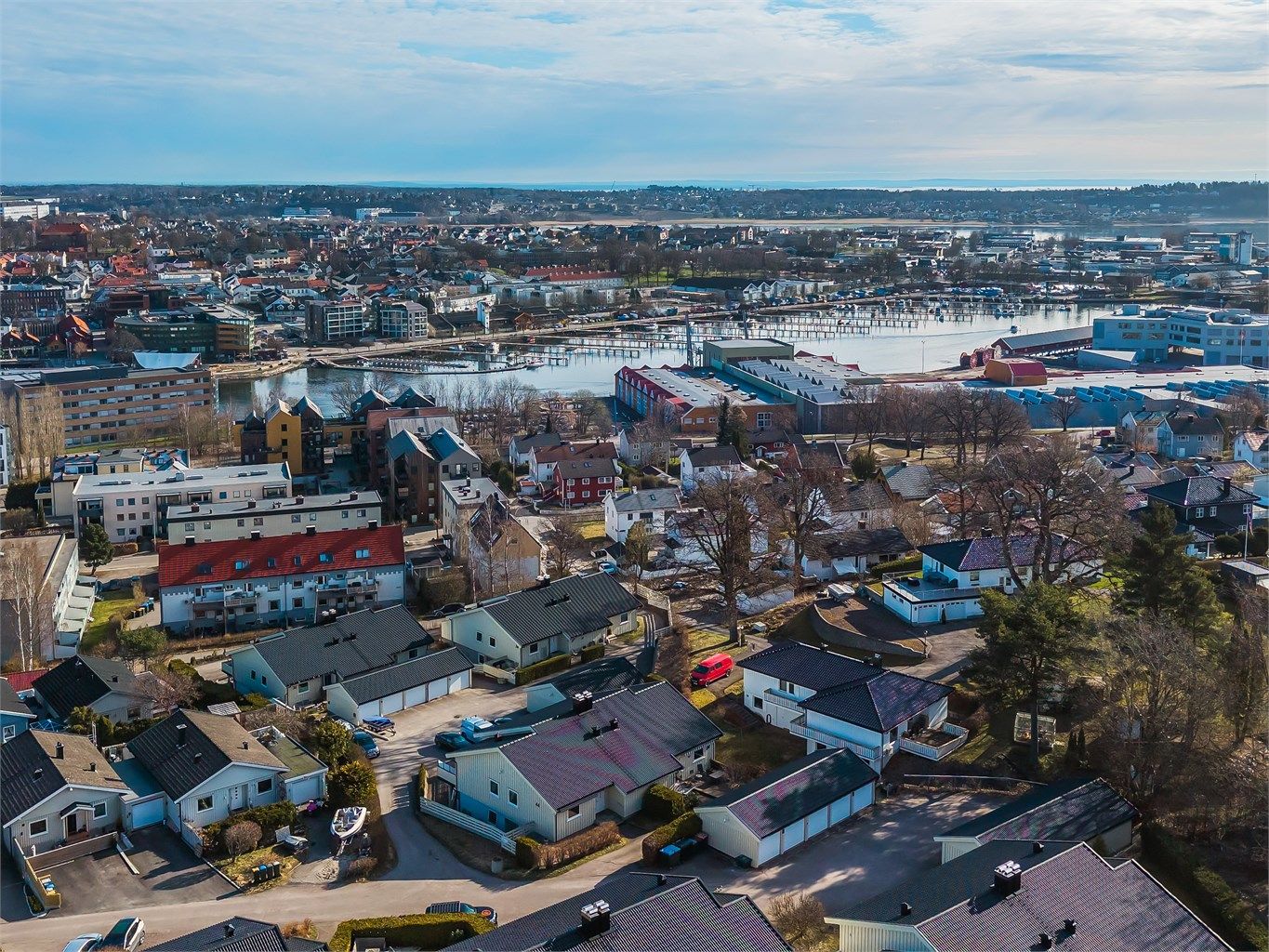 Et etablert og hyggelig boligområde.