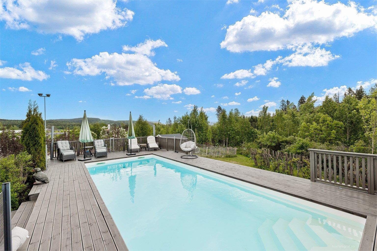 Terrasse på 71 kvm med basseng fra 2017 (ikke byggemeldt)