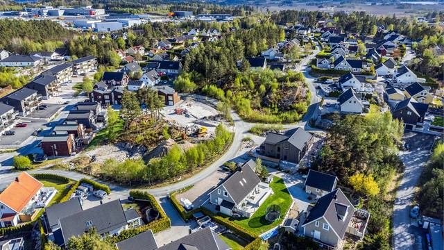 Boligområdet har et barnevennlig miljø med mulighet for lek og utfoldelse i nabolaget. Barnehage finnes også internt i nabolaget.