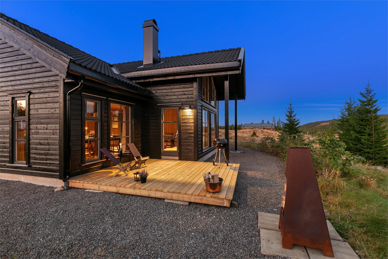 Ny markterrasse vendt mot vest med sol fra morgen til kveld.