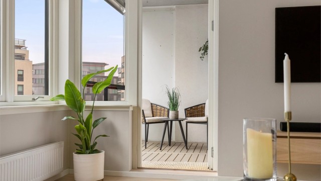 Balkongdøren har to-lags glass fra byggeåret.