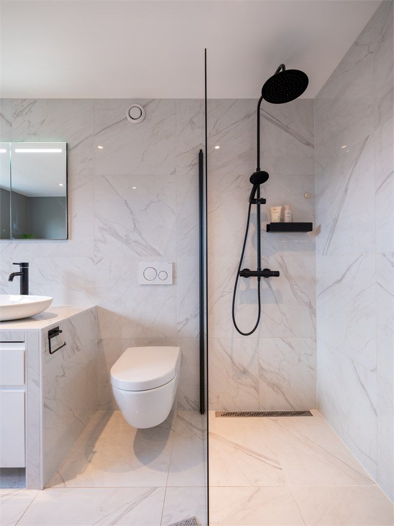 Badet ble oppgradert i 2019, utført av Kreno AS, JTK Rørservice AS, Bullmak AS og Rett Elektro AS.