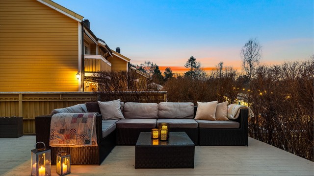 En lun og privat krok på den store terrassen.