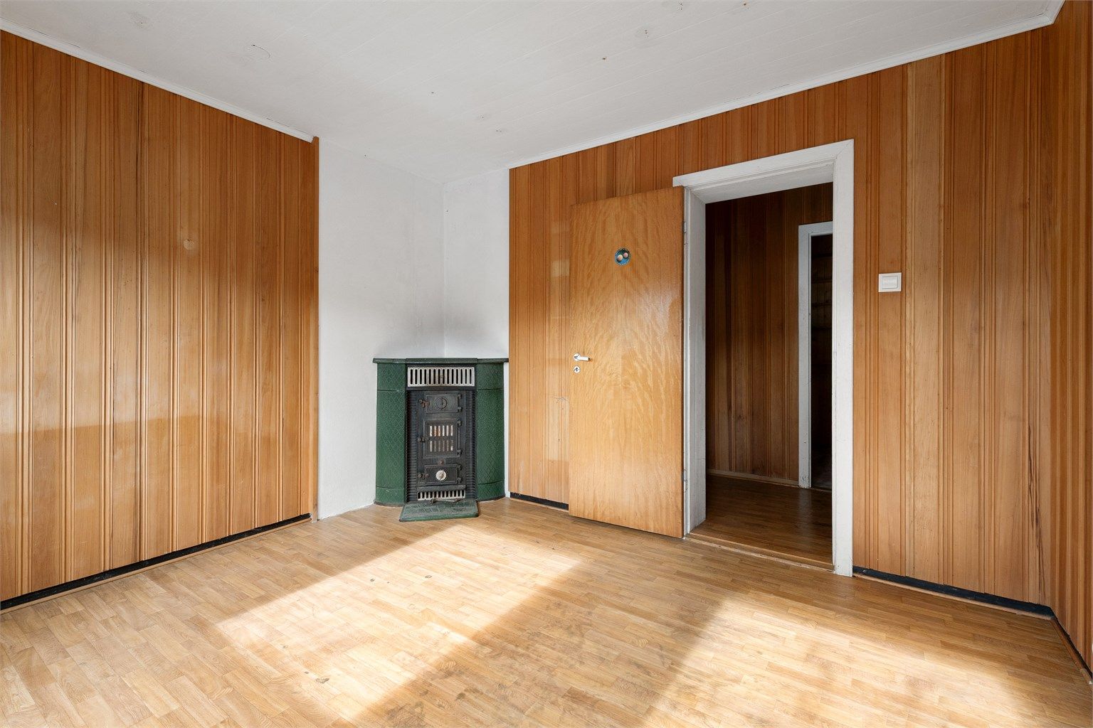 Kjelleren har flere innredede rom, men disse endringene er søknadspliktige