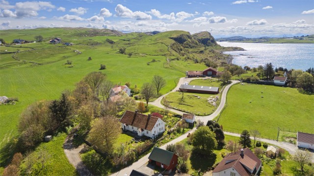Lene Hviding v/Krogsveen eiendom har gleden av å presentere Bøveien 34.