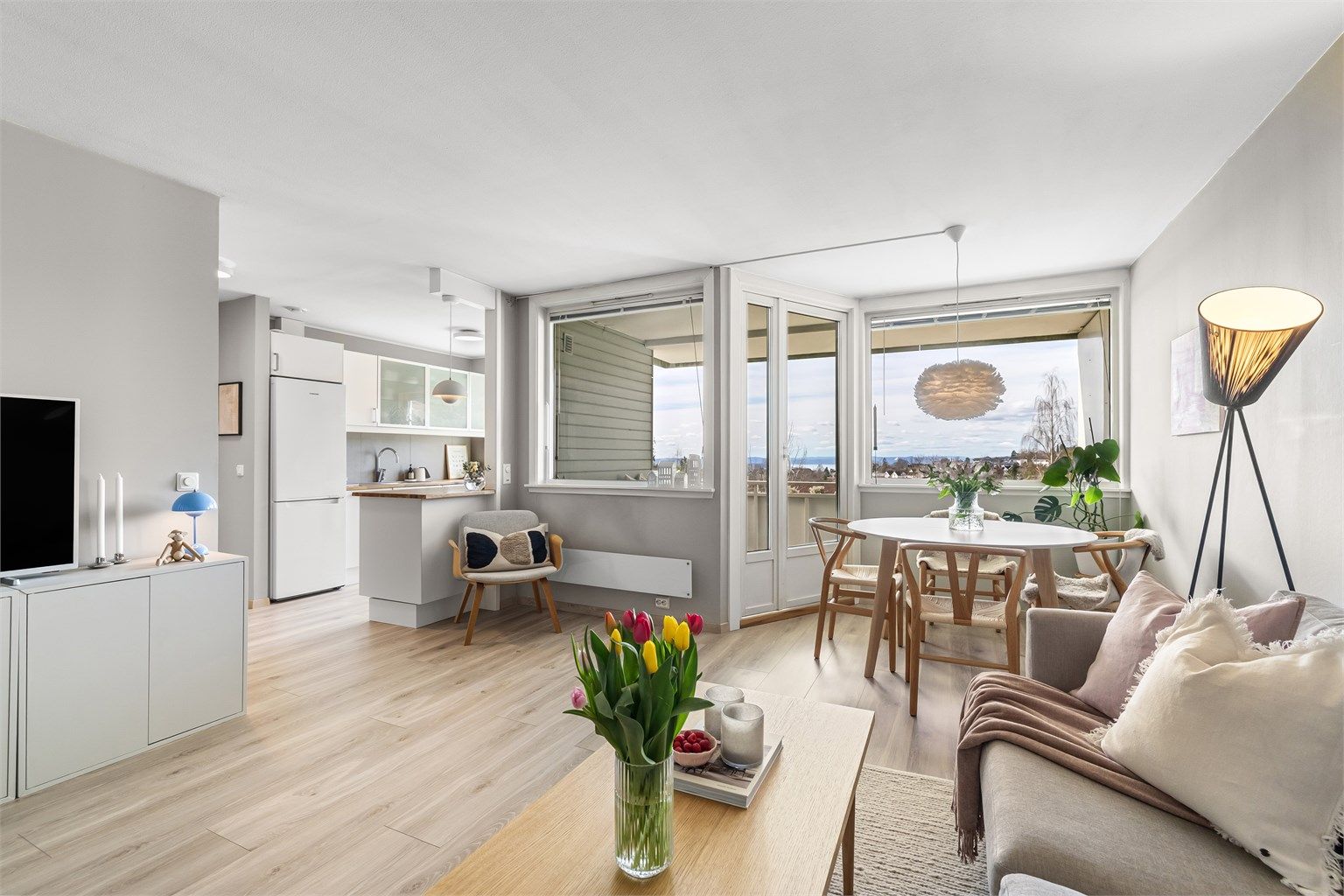 Velkommen til Årvollveien 21! Presentert av Krogsveen v/ Jan Robert Ottesen