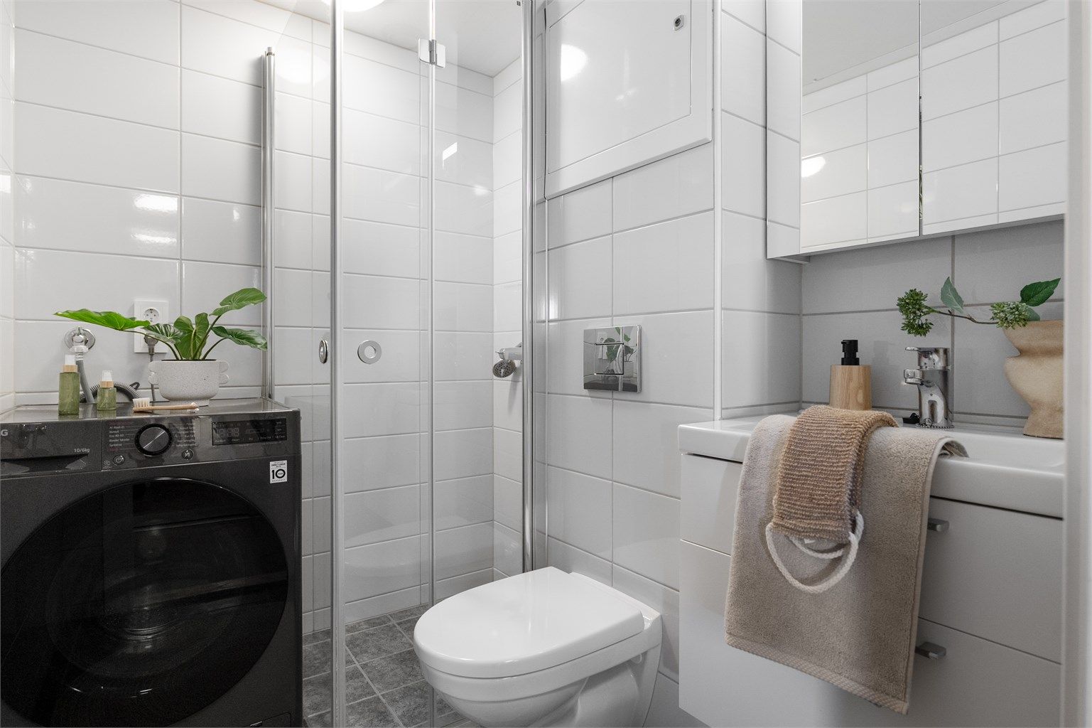 - Gode kvaliteter som blant annet bad fra 2022 -