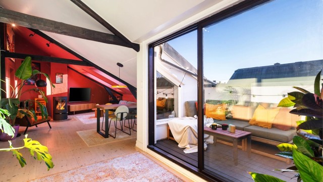 Velkommen til Falsens gate 24B - Presentert av Eiendomsmegler Krogsveen v/Emilie Lie! Foto: Peter Futo.