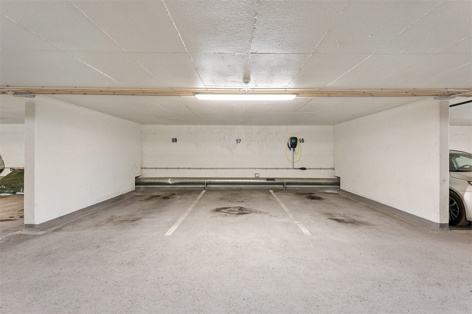Bruksrett til garasjeplass nr. 97 i garasjeanlegg