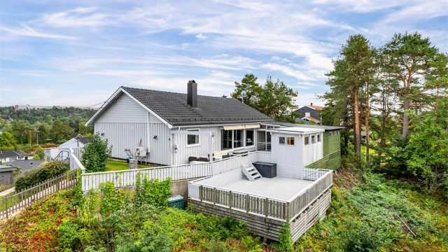 Speiderveien 12 presenteres av Krogsveen.