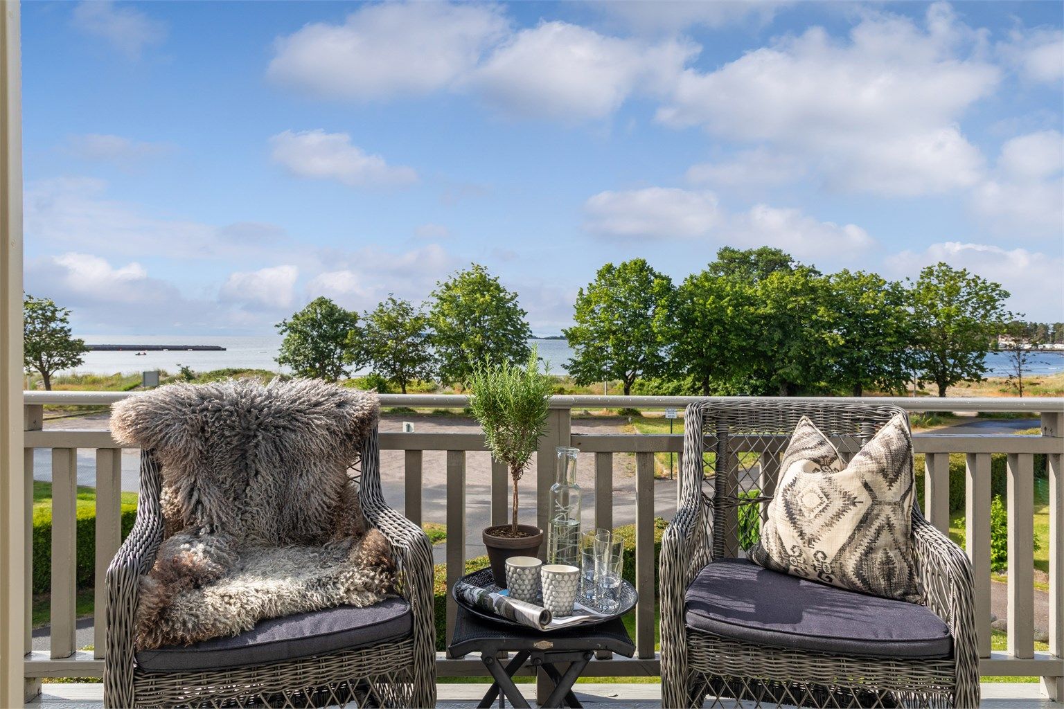 Flott utsikt mot Ringshaugstranden og Oslofjorden.