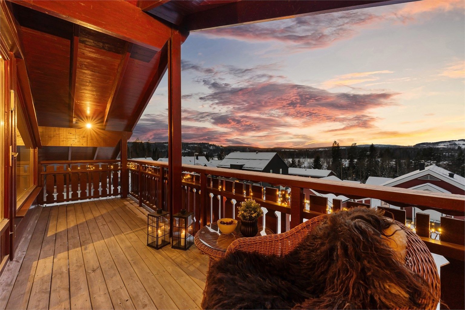 Balkongen på 10 m² har god plass til en sittegruppe.