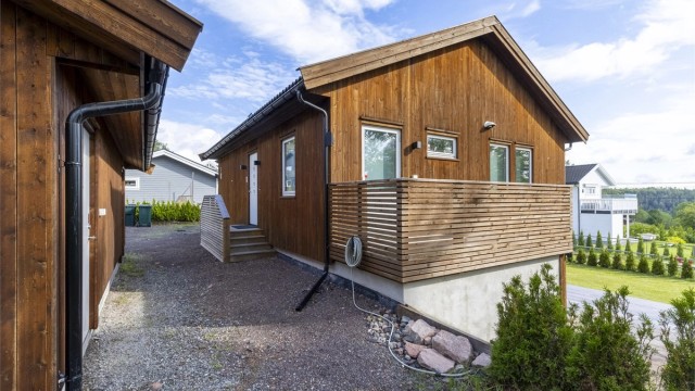 Gode bussforbindelser med flere avganger til andre deler av byen - Kort gangavstand til bussholdeplass langs Fjellsveien