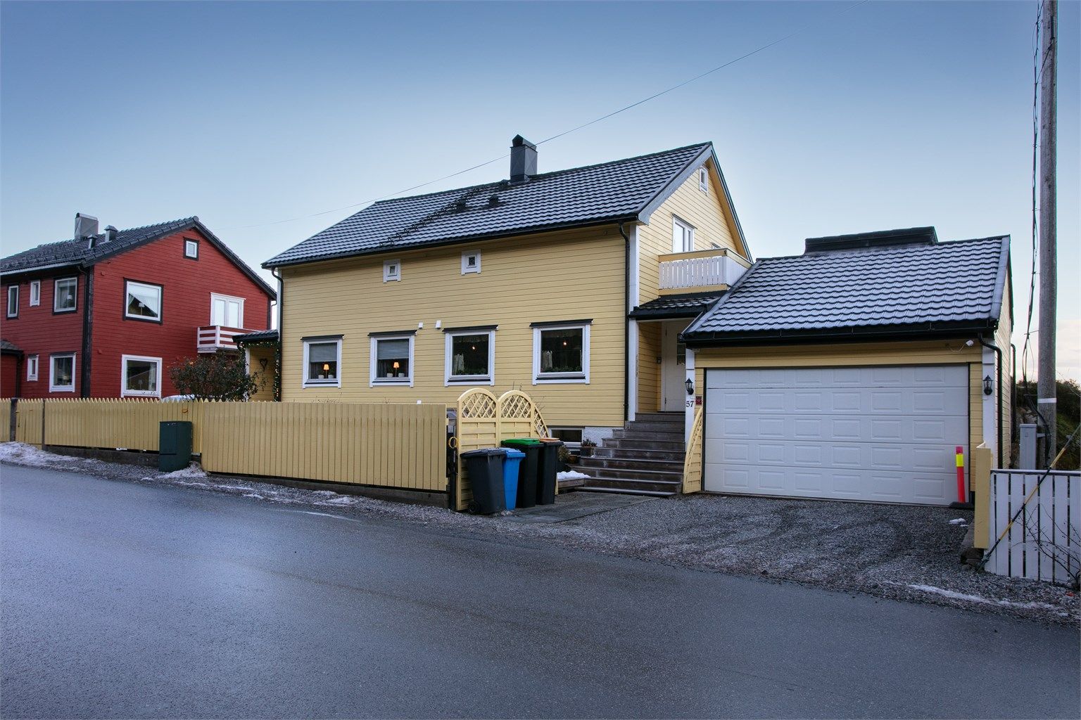 Velkommen til Kapetin Linges veg 57 presentert av Eiendomsmegler Harald Osdal