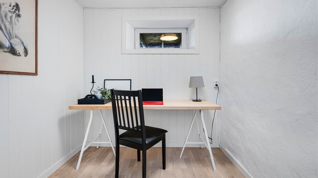 Rommet er godkjent som bod, men brukes idag som kontor.