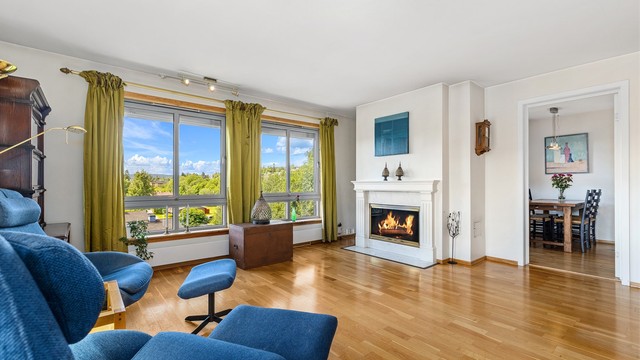 Ildsted i stuen for ekstra varme og hygge på kalde dager.